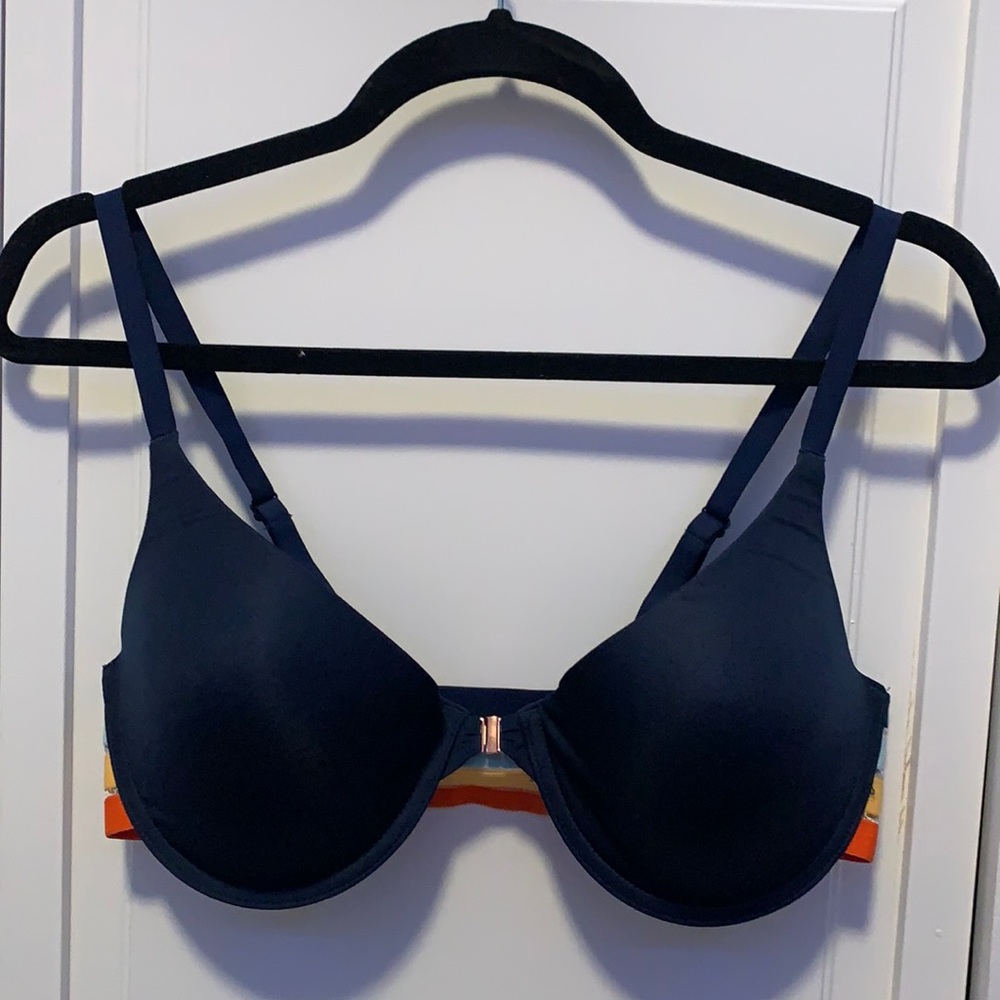 NWOT NOBO ( No Boundaries ) Retro Rainbow Front Clasping Bra